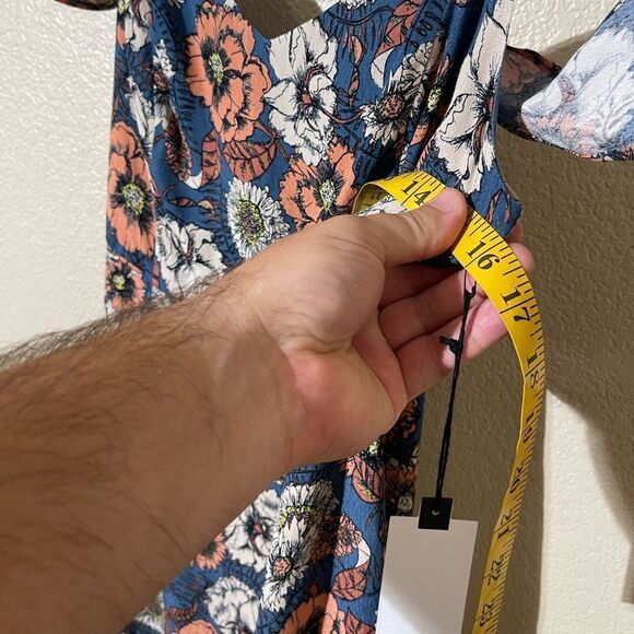 Sold  - Picture 4 of 7